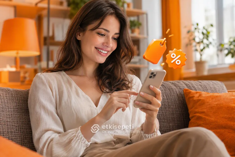 OK.ru Paylaşım paket fiyatlarını inceleyen bir kullanıcı